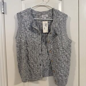 Evereve Heather Gray Cable-Knit Button-Front Sweater Vest